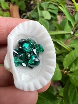 มรกต เอมเมอรัล เพชรรัสเซีย เนื้อแข็ง Green Emerald very fine lab MADE 6X4 มม mm.1 กะรัต 1เม็ด carats (พลอยสั่งเคราะเนื้อแข็ง)