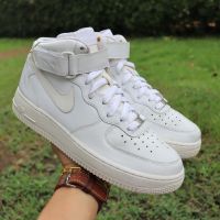 ส่งฟรี 8US 26cm 41eu Nike Force 1 07 Mid Unisex shoes! These kicks have got it all Pre-owned Authentic