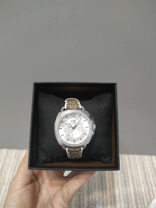 นาฬิกา-coach-ladies-boyfriend-signature-fabric-leather-watch-หน้าปัดสีเงิน-34-มม