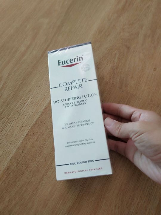 eucerin-complete-repair-moisture-lotion-250ml-ค่าส่งถูก-exp-10-2026