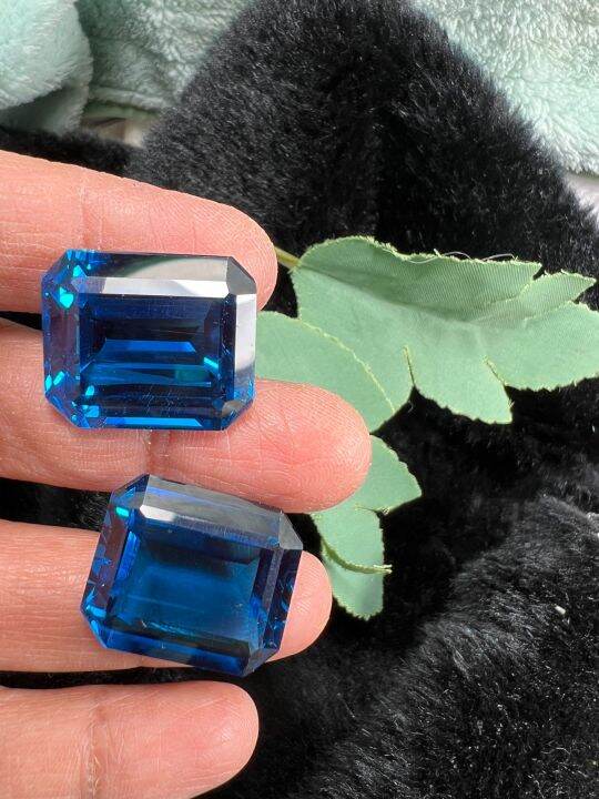 blue-topaz18x21-mm-lab-blue-topaz-octagon-พลอยอัด-สีบลูโทพาส-เหลี่ยมชั้น-รูปสี่เหลี่ยม-emerald-cut-cutting-gemstone-stone-2-pcs-68-carats