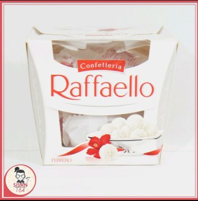 Raffgaello คอนเฟทเทเรีย ราฟฟาเอลโล(ขนมผสมเกล็ดมะพร้าวสอดไส้คลีมและอัลมอนด์ตรงกลาง)*Confetteria Raffaello*150 กรัม/g**