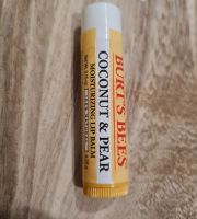 Burts bee COCONUT &amp; PEAR MOISTURIZING LIP BALM สินค้าใหม่ (ไม่มีกล่อง)