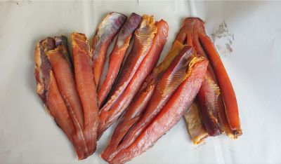 เนื้อปลาริวกิวแห้ง (ทุกัง) จากจังหวัดนครศรีธรรมราช ใช้ประกอบอาหาร ผัด แกง ทอด กิโลกรัมละ 250 บาท