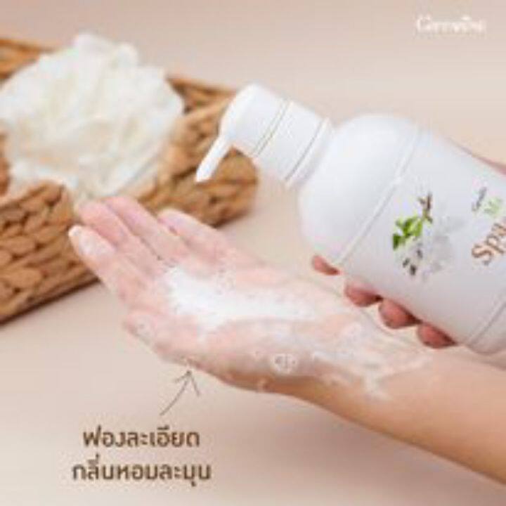 ครีมอาบน้ำ-กิฟฟารีน-โมก-สปา-ชาวเวอร์-เจล-กลิ่นดอกโมก-หอมบริสุทธิ์-สดชื่น