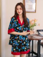 ชุดนอน Blue flax flower pajamas (premium silk satin)