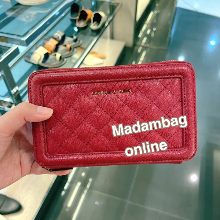 charles-keith-quilted-long-wallet-หนังคาเวียร์-กระเป๋าสะพายข้าง-ขายดี