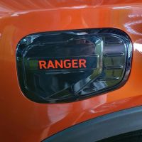 ครอบฝาถังน้ำมัน ford ranger ใส่รุ่น next gen สีดำเงาโลโก้แดง ใส่ปี 2022 ถึงปัจจุบัน