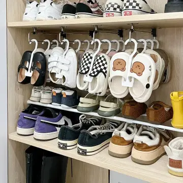 Baby shoe clearance hanger