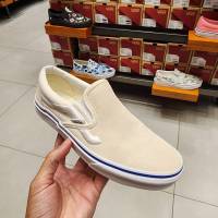 รองเท้า Vans Classic Slip-On Sidesteipe Marshmallow
สลิปออนสวมง่ายทรงเท่ๆ