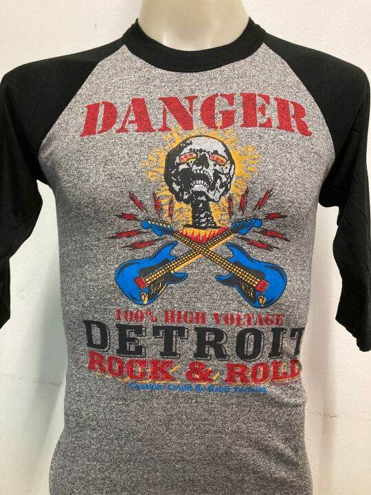 เสื้อยืด-แขนสามส่วน-ผ้าทราย-ลาย-danger