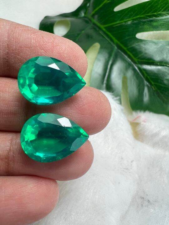 พลอย-มรกต-โคลัมเบีย-green-columbiamerald-lab-made-pear-shape-13x18-มม-mm-21-กะรัต-2เม็ด-carats-พลอยสั่งเคราะเนื้อแข็ง