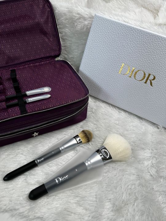 dior-แปรงแต่งหน้า-set-backstage-พร้อมกระเป๋าเครืาองสำอางค์