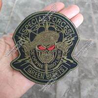 อาร์มSF-Green Berets พื้นดำไหมเขียว (แบบเย็บติดเสื้อ)