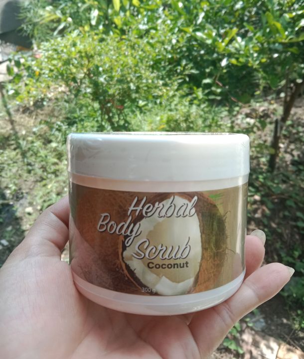 พร้อมส่งสครับมะพร้าวherbal-body-scrub-coconut-300ml-ช่วยลดการอักเสบของผิวและทำให้ผิวเต่งตึงสดใส-ลดผดผื่นคันทำให้ผิวเนียน-ช่วยลบจุดด่างดำ