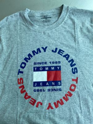Tommy เสื้อยืดคอกลม ไซส์ XL รอบอก 42-44 สีเทา แท้💯% จาก Outlet
