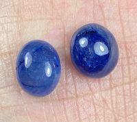 ไพลินสีน้ำเงินธรรมชาติ 5.82 กะรัต คู่หลังเบี้ย 8.5x6.8 มม. 5.82cts natural blue sapphire cabochon pair 8.5x6.8mm