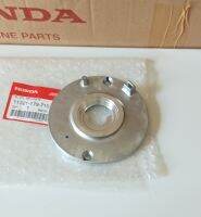 แผ่นกันน้ำมันเครื่อง ด้านซ้าย Honda W100 รุ่นเก่า, W100S 2005-2007  U-BOX รุ่นสตาร์ทมือ อะไหล่แท้ศูนย์ (11321-179-710)