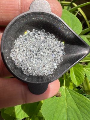 เพชร CZ พลอย เพชรรัสเซีย AAA WHITE American diamond stone สีขาว ทรงกลม 1.55 มม (100 เม็ด) CUBIC ZIRCONIA CZ ROUND SHAPE 1.55 MM (100PCS)