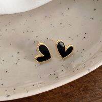 black heart - morning.earrings