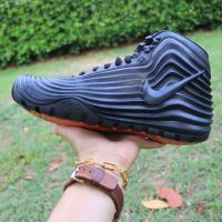 ส่งฟรี รองเท้า Nike ACG Lunardome 1 Sneakerboot – Obsidian – Anthracite – Black Size 9US 27cm Pre-owned Authentic