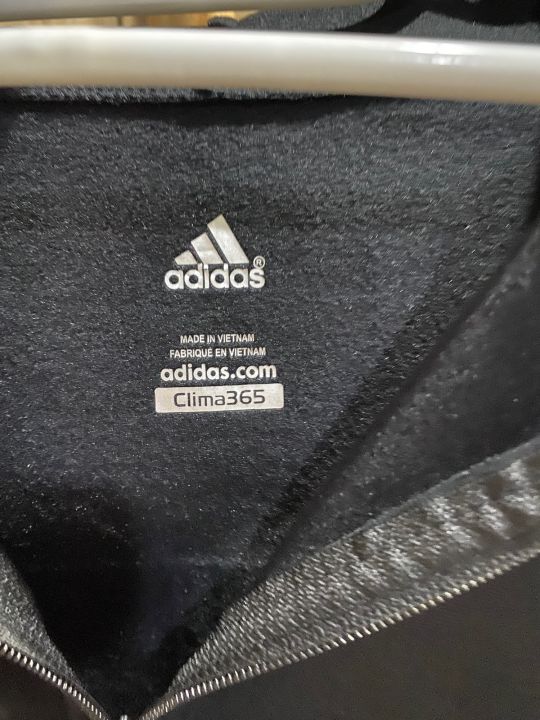 adidas-เสื้อแจ็คเก็ต-ฮู้ด-สีดำ-แขนยาว-สกรีนที่แขน-สวยมาก-แท้