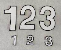 ตัวเลขผ้าปักขอบ
ตัวเลขติดเสื้อวินแบบปัก 
เลข1-0 ตัวใหญ่และตัวเล็ก
สีขาวขอบสีดำ