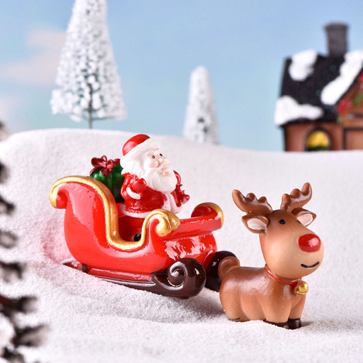 Hãy thưởng thức một hình ảnh về ông già Noel đầy thú vị và mới lạ bằng cách xem ngay mô hình ông già Noel cưỡi xe tuần lộc này. Với thiết kế độc đáo và sáng tạo, mô hình này sẽ đem lại cho bạn nhiều sự thích thú và cảm giác thú vị.