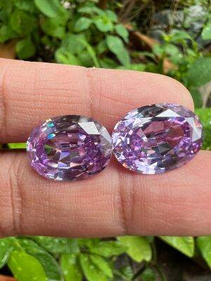 ลาเวนเดอร์ Lavender ม่วง BRILLIANT เพชรรัสเซีย รูปไข่ 8X6 มม (4 เม็ด) พลอย CUBIC ZIRCONIA CZ ROUND SHAPE 8X6 MM (2PCS)