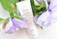 Fresh Peony Brightening Foam Face Cleanser 125ml เผยผิวสะอาด กระจ่างใส ด้วยโฟมล้างหน้า จากเฟรช อุดมด้วยสารสกัดจากดอกพีโอนี ช่วยทำความสะอาดสิ่งสกปรกได้อย่างมีประสิทธิภาพ พร้อมให้ผิวอ่อนนุ่ม เรียบเนียน ดูสว่าง กระจ่างใสขึ้น.