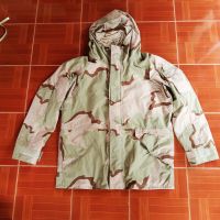 ??เสื้อทหารกันฝน Cold-weather PARKA  Desert Camouflage - Military  ปี2004 อกใหญ่ 50 ??งานกองทัพ ซิปYKK ตอกUSA. ผ้ากันน้ำกันฝน ดีเทลเด็ดทั่วตัวสวยไร้ตำหนิใช้งานเต็มระบบใส่กันฝนกันลมกันแดดเท่มากๆคนอกไซส์ ตั้งแต่46-50ใส่สวยพอดีตัว