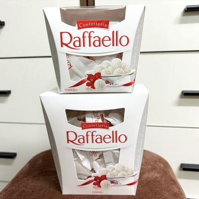 Ferrero Raffaello เฟอร์เรโร่รอชเชอร์ ราเฟลโล่ ไวท์ช็อกโกแลตสอดไส้มะพร้าว