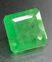 มรกต 3.83cts 9.2x9.1x6mm สี่เหลี่ยมจตุรัส หินธรรมชาติ 100% Emerald 3.83cts 9.2x9.1x6mm square shape 100% natural gemstone