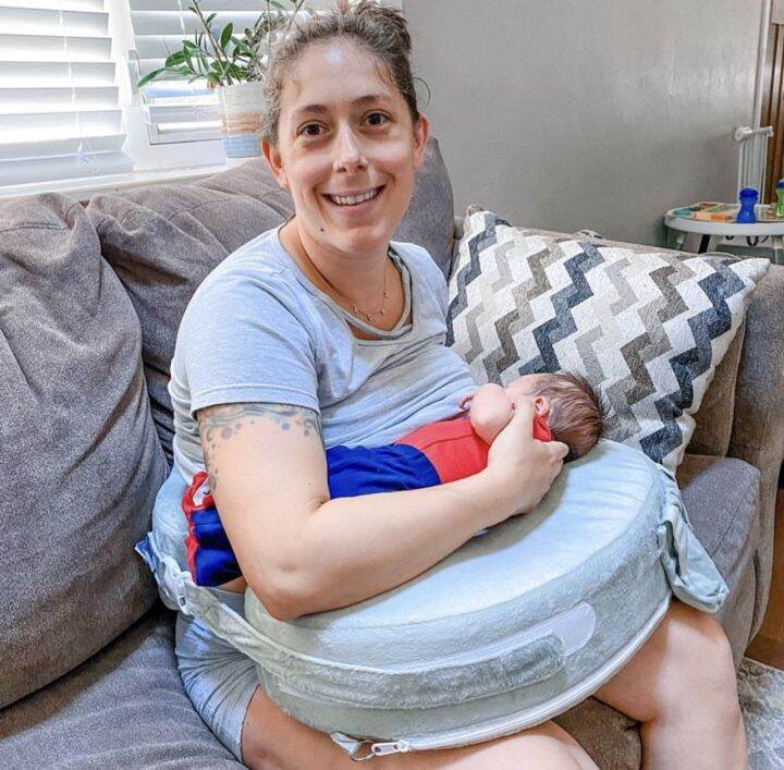 หมอนให้นม My Brest Friend Nursing Pillow รุ่น Original / Deluxe / Super