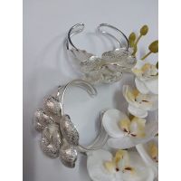 กำไลข้อมือเงินแท้ 95% เงินทำมือ
Bangle Sterling Silver 95%
Hand Made Silver