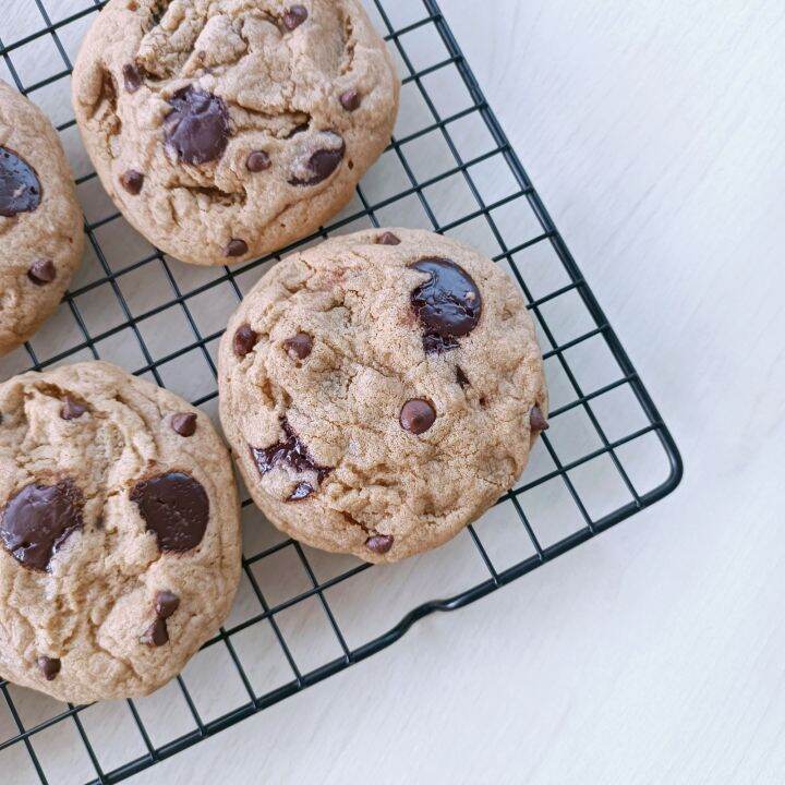 คุกกี้นิ่ม-ช็อกโกแลตชิพ-premium-soft-cookies-classic-chocolate-chip