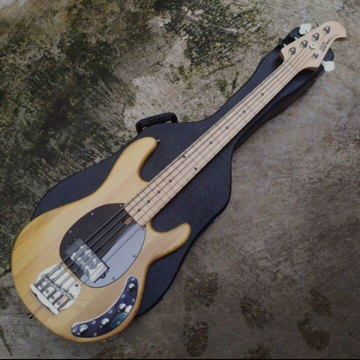 Bass Elektrik Musicman Sting Ray Custom Senar Warna Natural Pabrikan