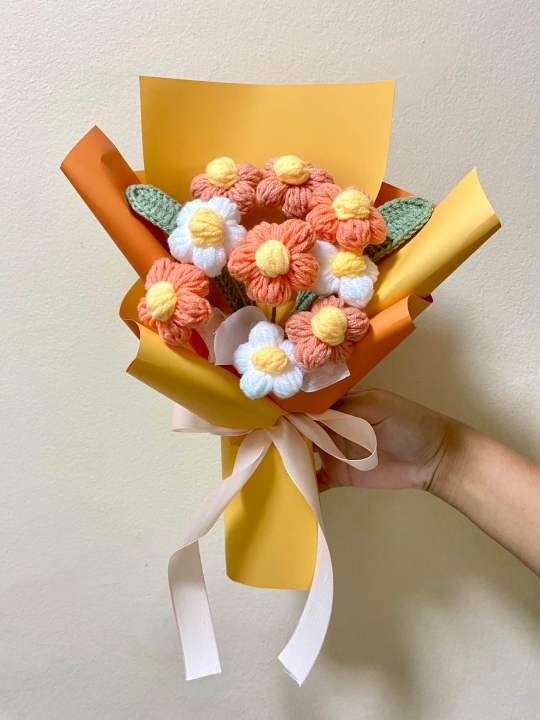 ช่อดอกไม้-ดอกไม้ถัก-crochet-handmand-ช่อรับปริญญา-ของขวัญวันเกิด-วันครบรอบ
