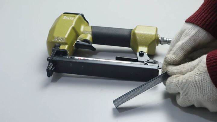 Omer 50.16 Staple Gun - 20 Gauge, Bottom Load, Single Fire, Industrial Metal Construction