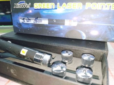STEVE Accessory ไฟฉายเลเซอร์สีเขียว Laser Pointer 5 หัว ถ่าน AA  2 ก้อน