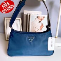 กระเป๋าถือ กระเป๋าสะพาย GUESS
Guess Little Bay Shoulder Bag ออก Shop  รับประกันของแท้ 100%