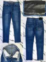 Armani jeans ?กางเกงยีนส์ขากระบอกเล็ก
ผ้ายืดเอว32-33ยาว38ปลายขา6