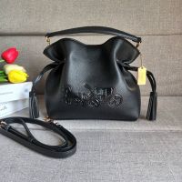 กระเป๋าสะพายโคช ANDY CROSSBODY WITH HORSE AND CARRIAGE  (CA213)Outlet✅?%ถ่ายจากสินค้าจริง