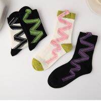 ? ถุงเท้า หวีผ้าฝ้าย แฟชั่นแนวสปอร์ต พร้อมส่ง cotton 100% long socks（ใหม่026）