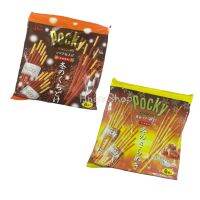 Pocky Chocolate ป๊อกกี้ช็อกโกแลต ญี่ปุ่น รุ่นพิเศษเทศกาลฤดูหนาว 1 ถุงมี 6 ซองย่อย 
มี 2 รสชาติ
ช็อกโกแลตโกโก้ ?
 ช็อกโกแลตคาราเมล ?