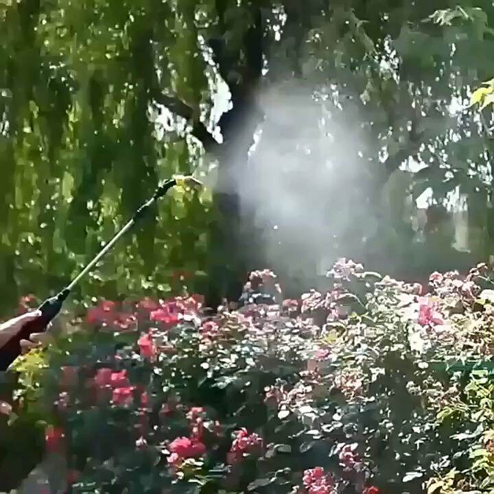 Electric spray nozzle hose sprinkler portable sprinkler rechargeable