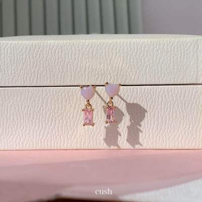 cush.th twinkel stud earring