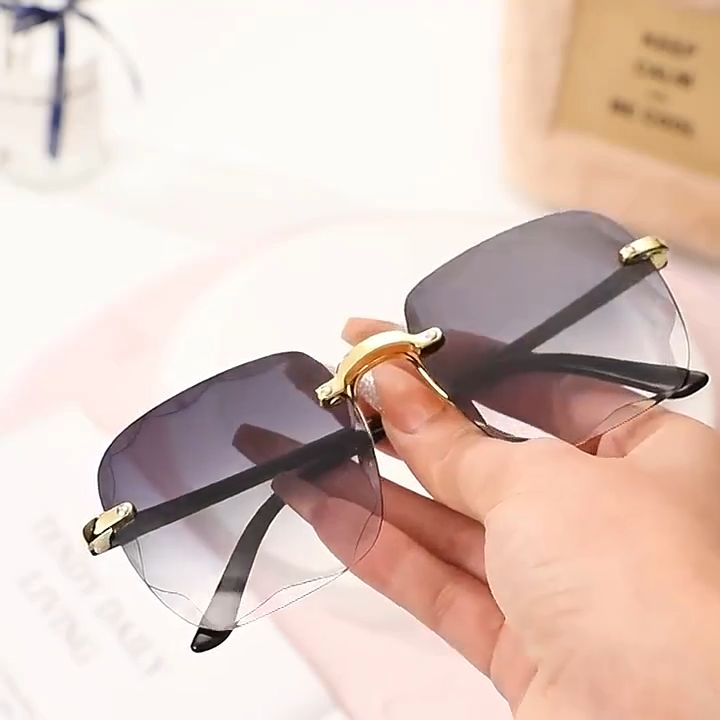 Original Square Frame Sunglasses For Women Retro Fashion Square Gradient Lens Rimless Beach 