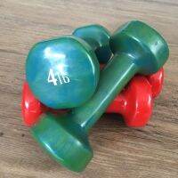 1คู่ดัมเบลหุ้มยางพีวีซี4ปอนด์(1.8 kg)ข้างละ4 ปอนด์ Dumbell pvc4lbs 1pair