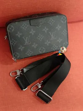 Louis Vuitton M69827 Black Duo RFID Messenger Bag Pre-owned